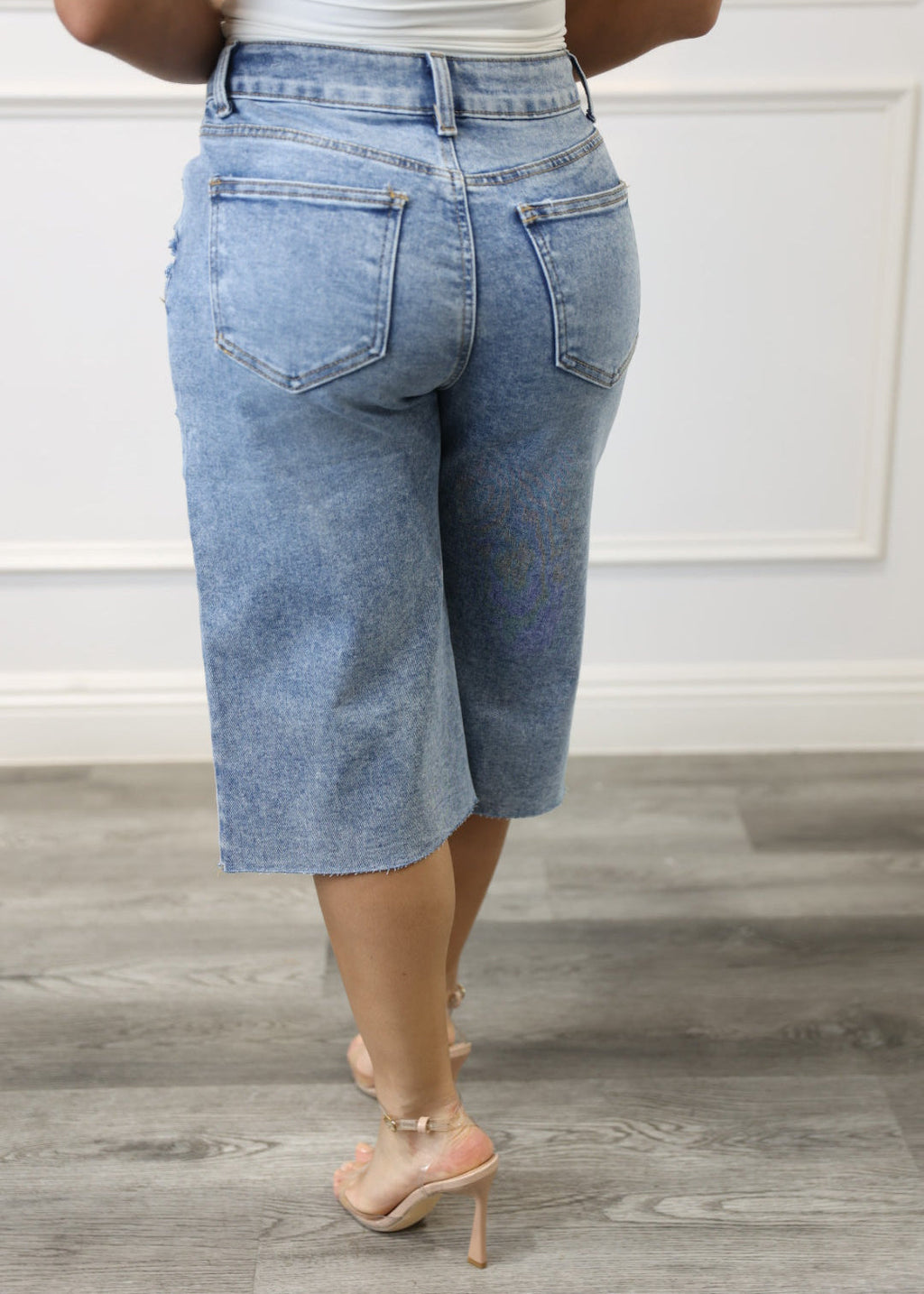 Pía - Light Blue Washed Bermuda Denim Shorts