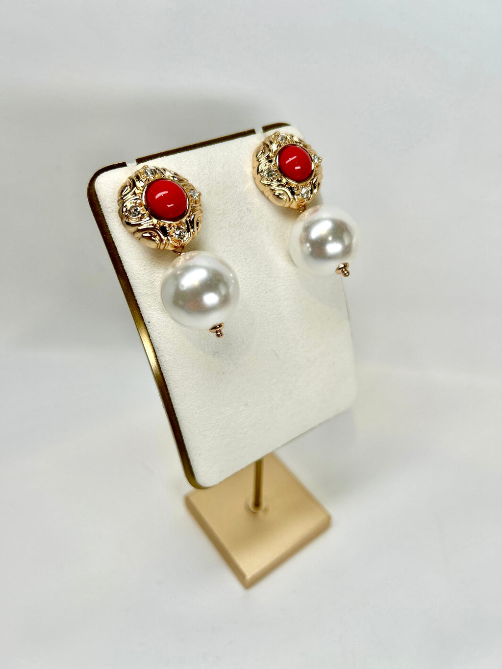 Gisela - Red & Pearl Earrings