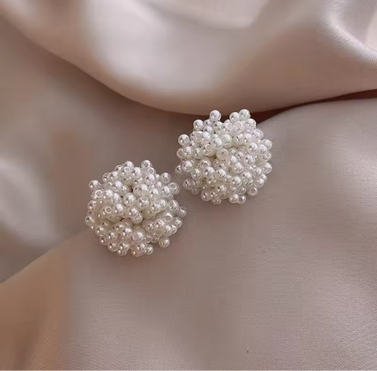 PEARL EARRINGS