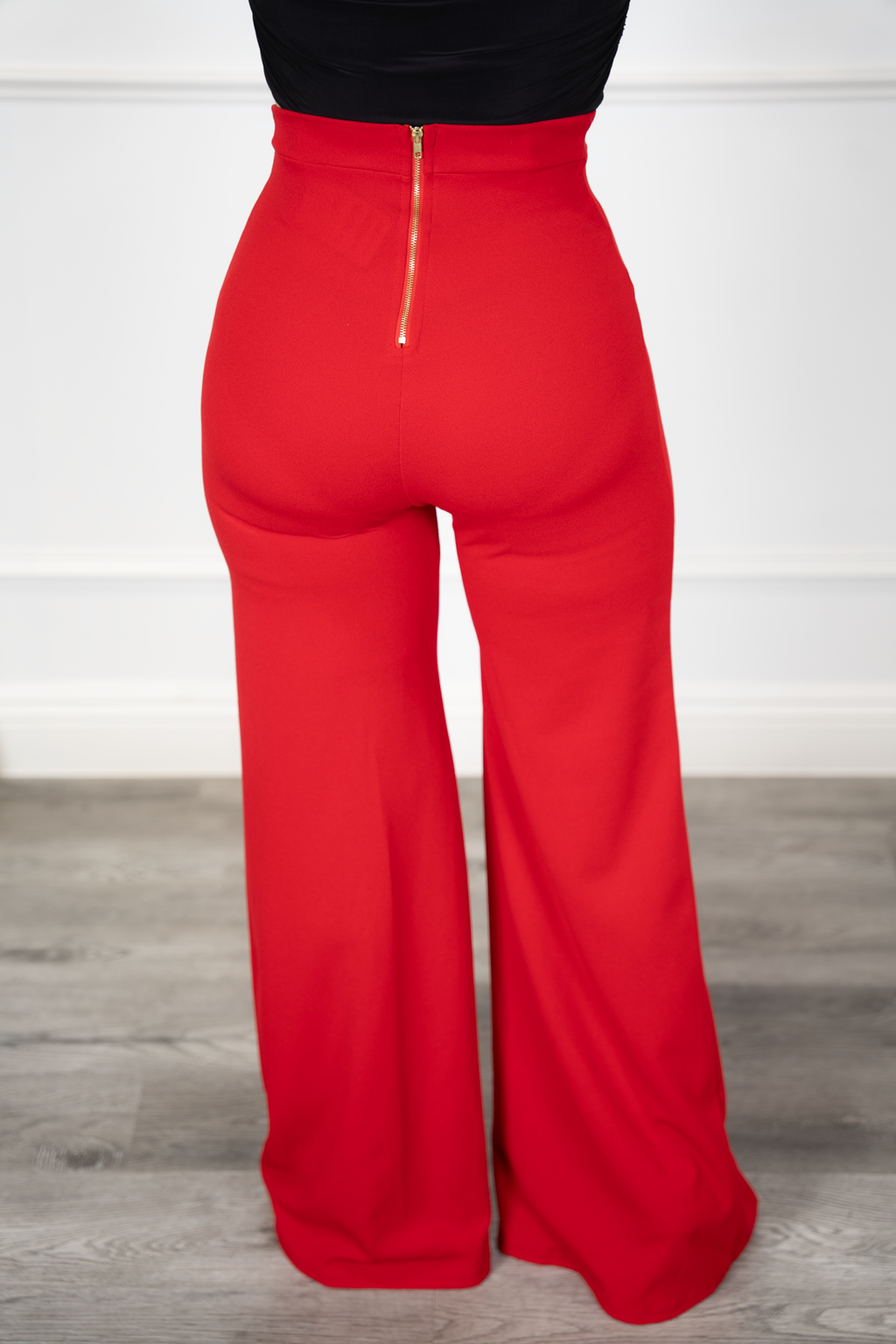Yaira Red Solid Pants