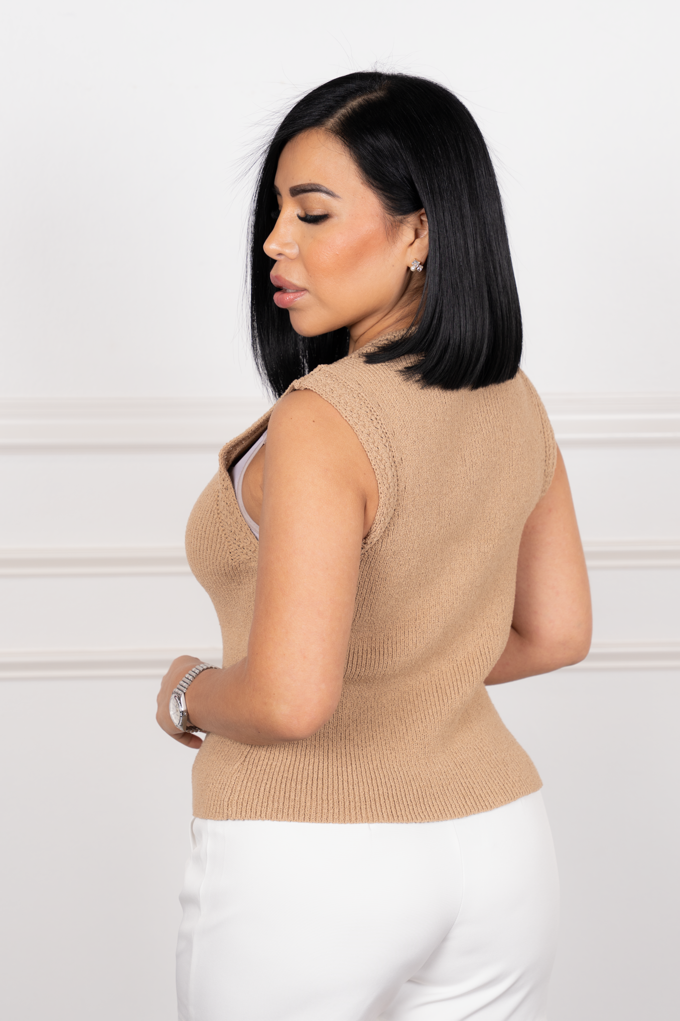 Julieta - Nude Sleeveless Knit Button-Down Blouse
