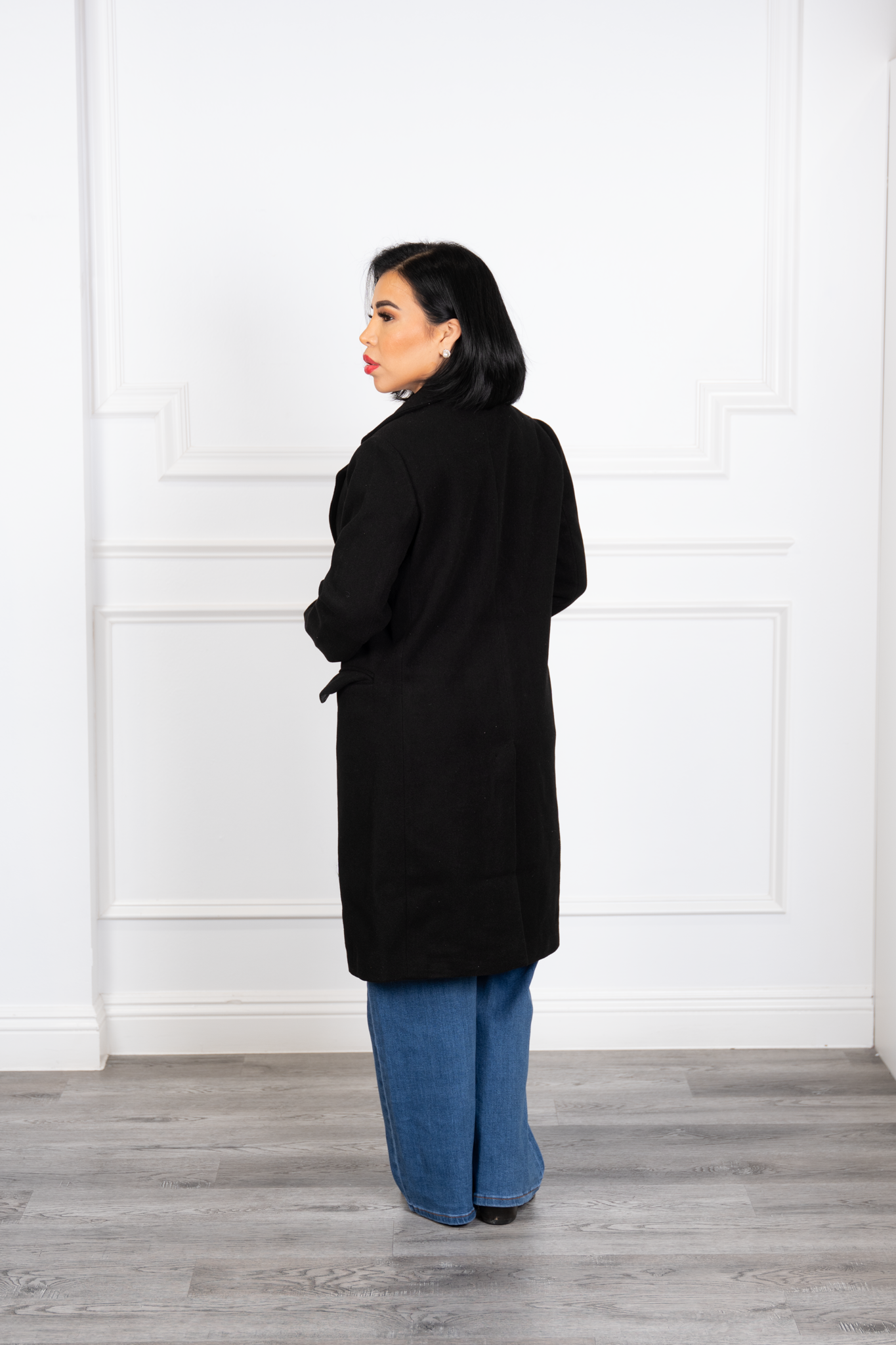 Macarena - Black Elegant Knee-Length Tailored Coat