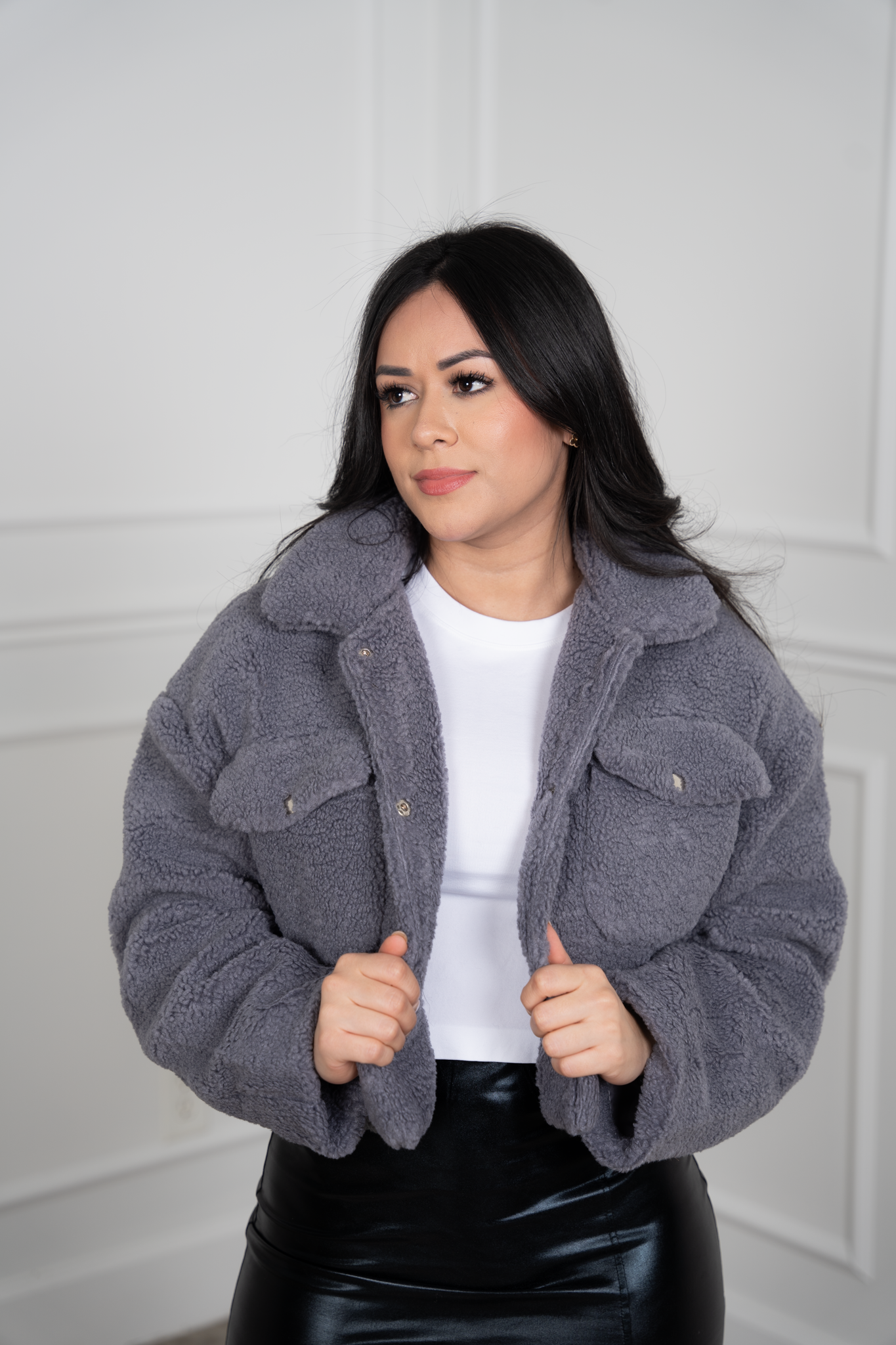 Lina - Gray Short Fluffy Coat