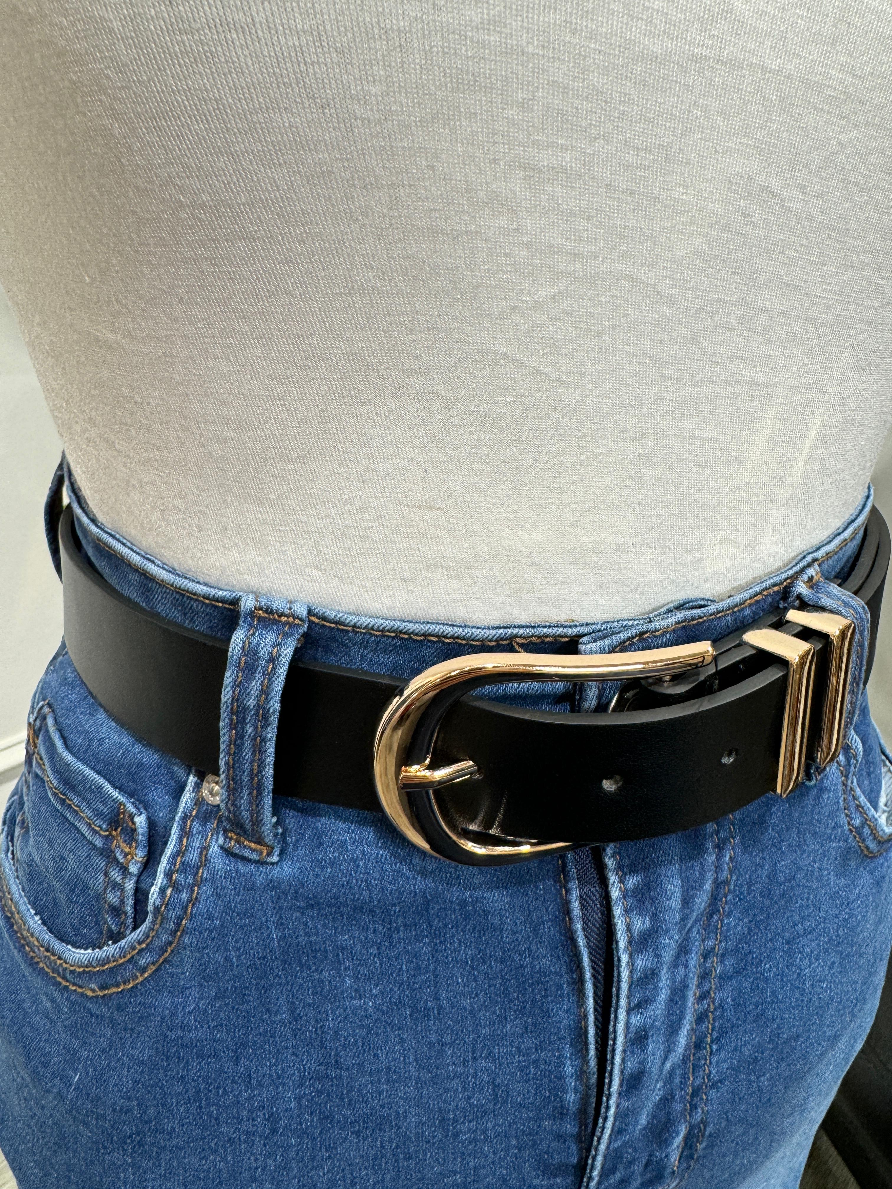 Estela - Black Leather Belt with Gold Buckle