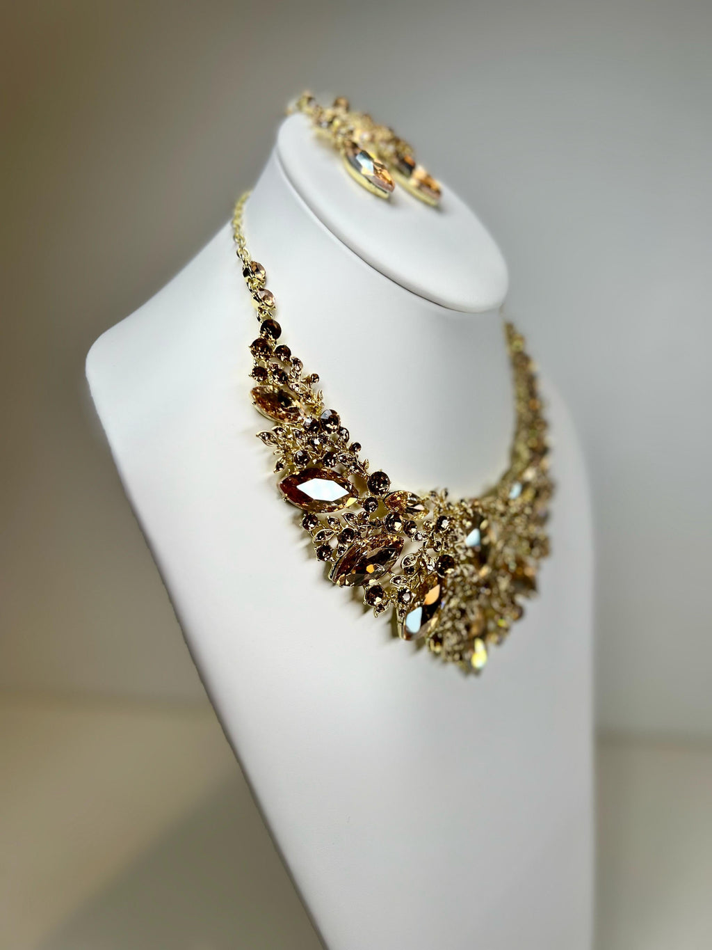 Tara - Gold Crystal Set